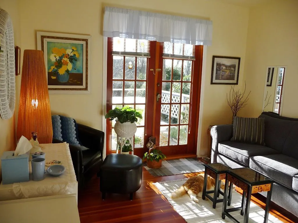 Bed & Breakfast Lavigne Gourmet B&B Victoria